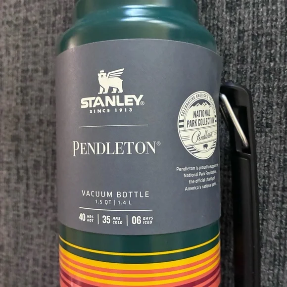 Stanley x Pendleton 1.5 qt Vacuum Bottle from National Parks Collection, NEW - Picture 2 of 8